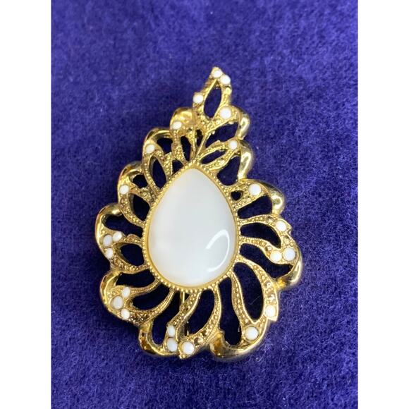 Goldtone Filigree Vintage Brooch White Stone 2.6 Inch - Picture 1 of 6